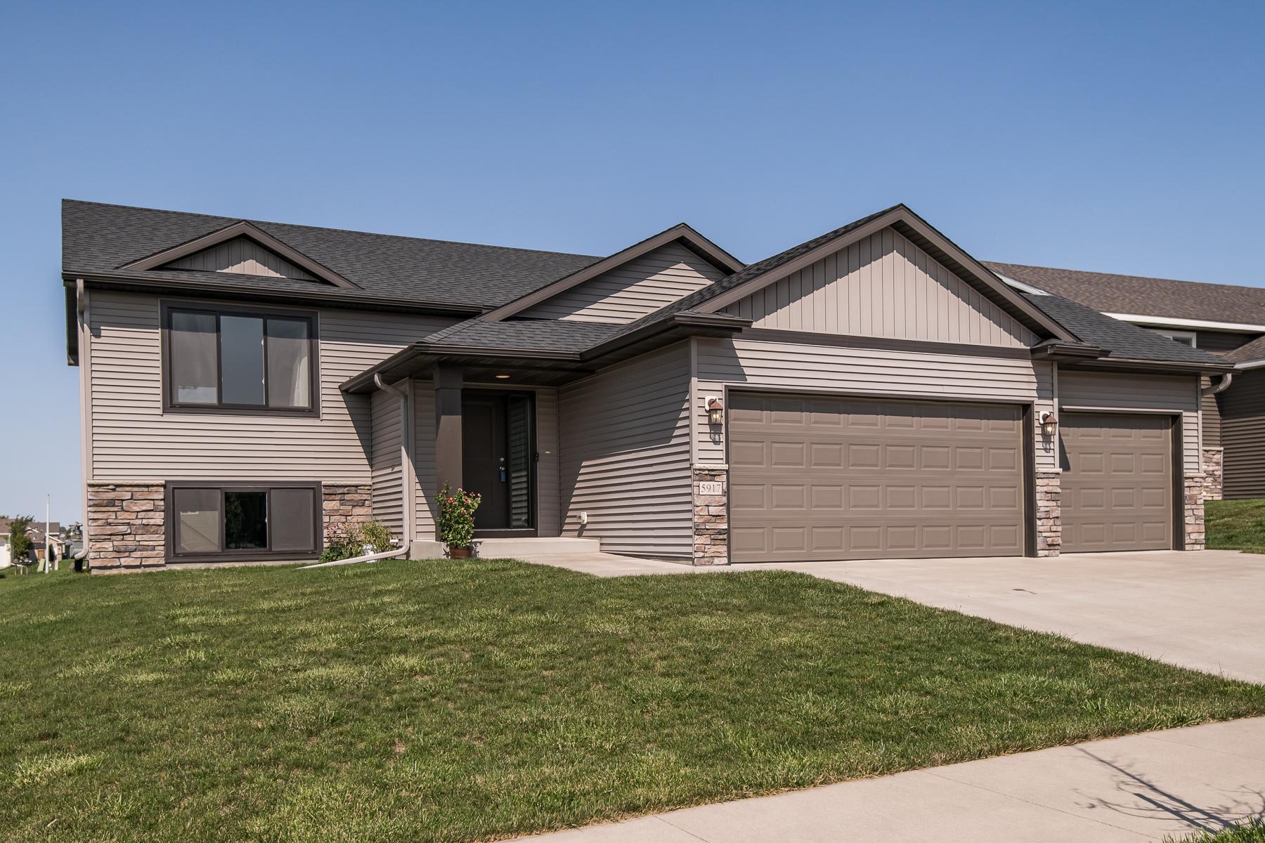 5917 51st Street Northwest Rochester, MN 55901 - Photo 1 of 1