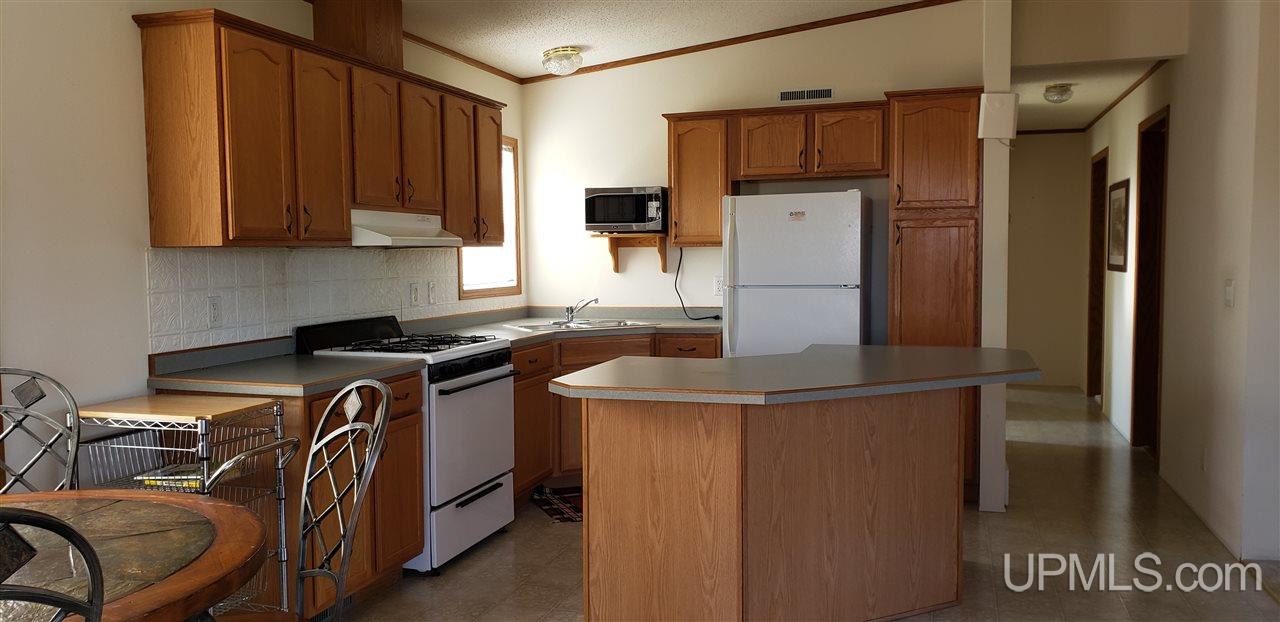 11420 North Co Road Hurley, WI 54534 - Photo 10 of 17