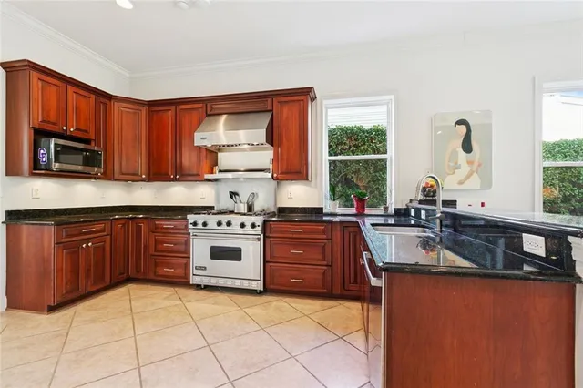 $1,649,000 | 325 Hector Avenue, Metairie, LA 70005