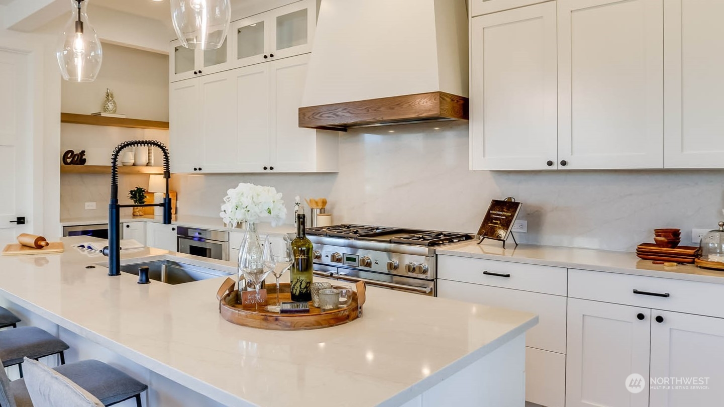 1012 North 33rd Place Renton, WA 98056 - Photo 9 of 37