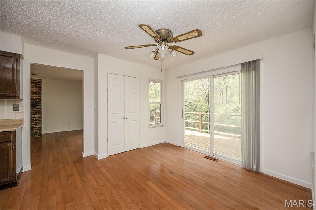 1226 Dunloe Road Ballwin, MO 63021 - Photo 12 of 45