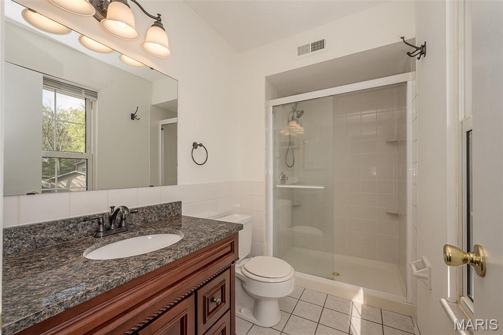 1226 Dunloe Road Ballwin, MO 63021 - Photo 25 of 45