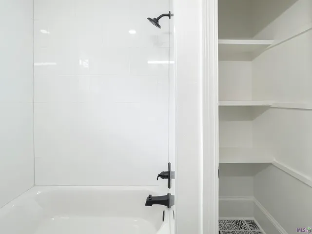 $1,395 | 3647 Gladiola Street, Unit 3, Baton Rouge, LA 70808