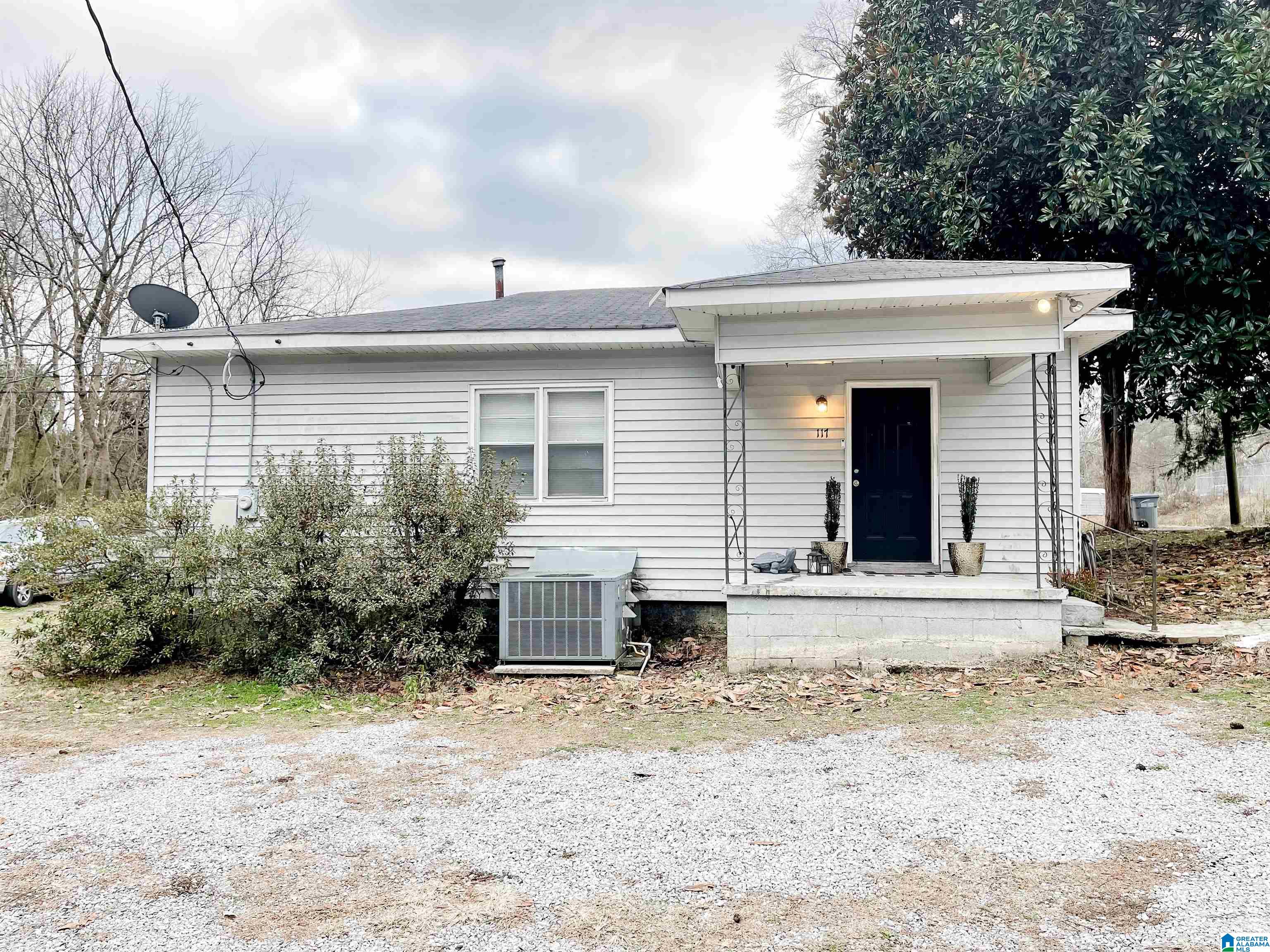 117 Maple Street Adamsville, AL 35005 - Photo 2 of 22