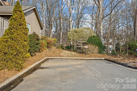 $650,000 | 5350 Sandtrap Lane, Charlotte, NC 28226