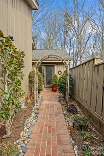 $650,000 | 5350 Sandtrap Lane, Charlotte, NC 28226