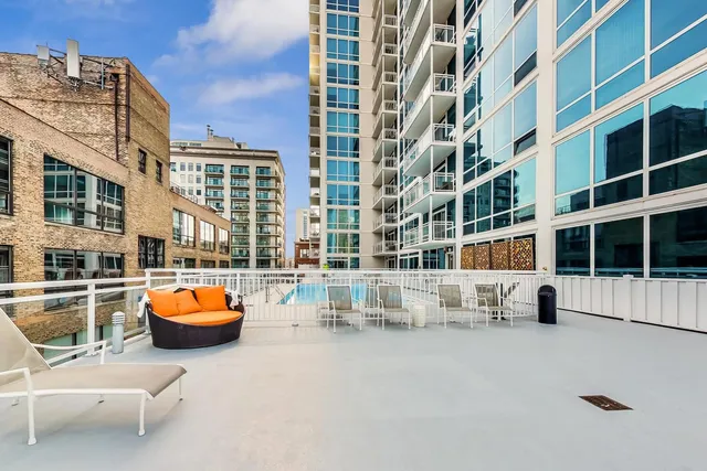 $2,900 | 757 North Orleans Street, Unit 1203, Chicago, IL 60654