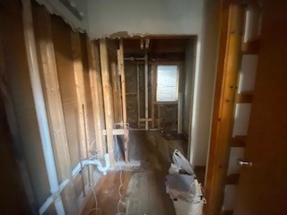 30 Bare Hill Road Boxford, MA 01921 - Photo 11 of 20 a view of balcony with furniture and rug