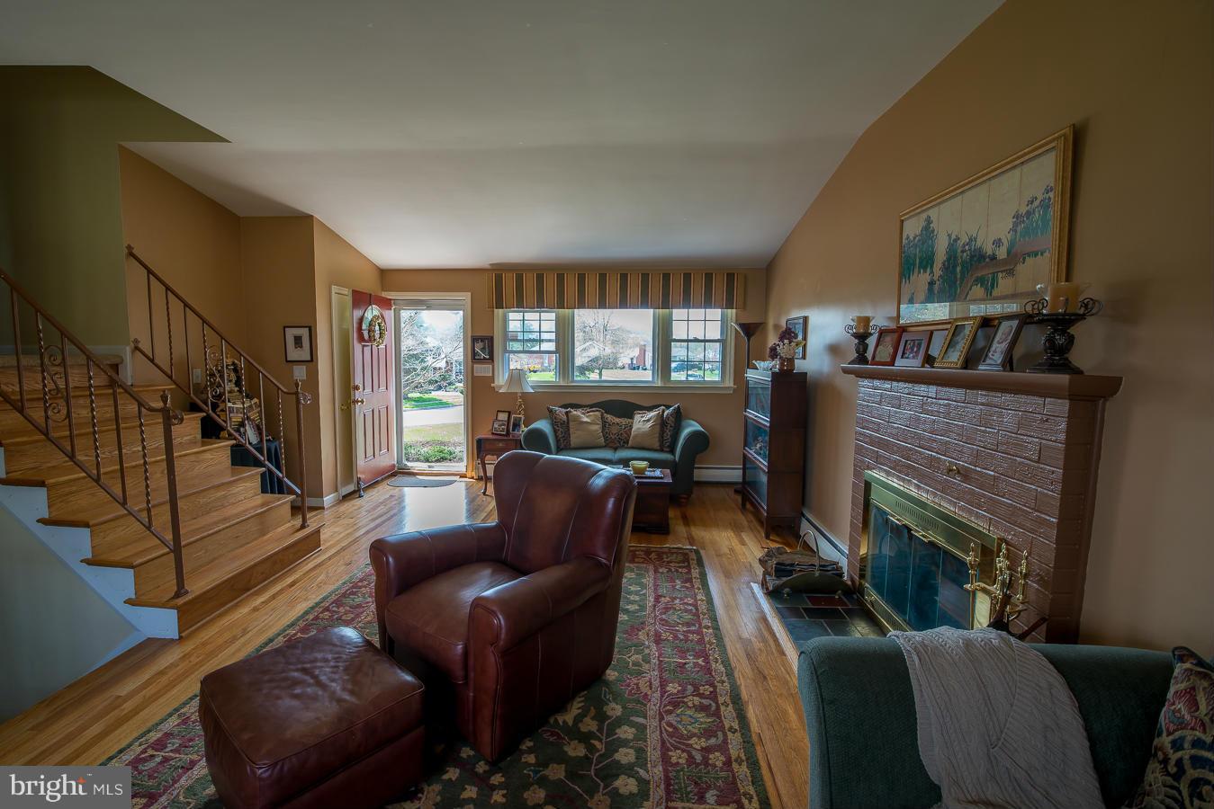 248 Coldbrook Road Lutherville-Timonium, MD 21093 - Photo 15 of 29 Living Room
