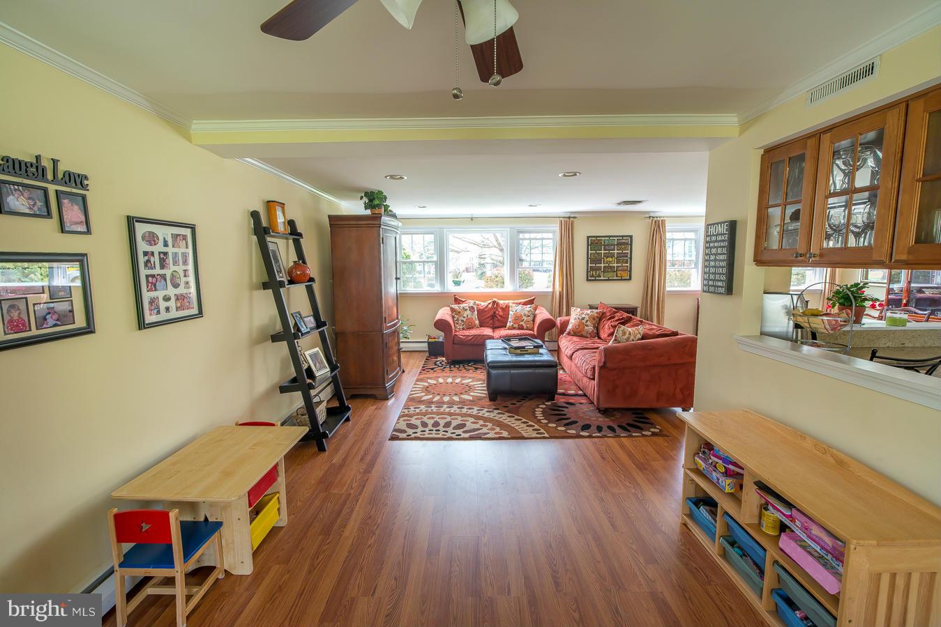 248 Coldbrook Road Lutherville-Timonium, MD 21093 - Photo 9 of 29 Living Room