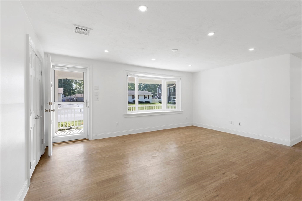 15 Roger Road Holbrook, MA 02343 - Photo 12 of 33 Gallery Image 12