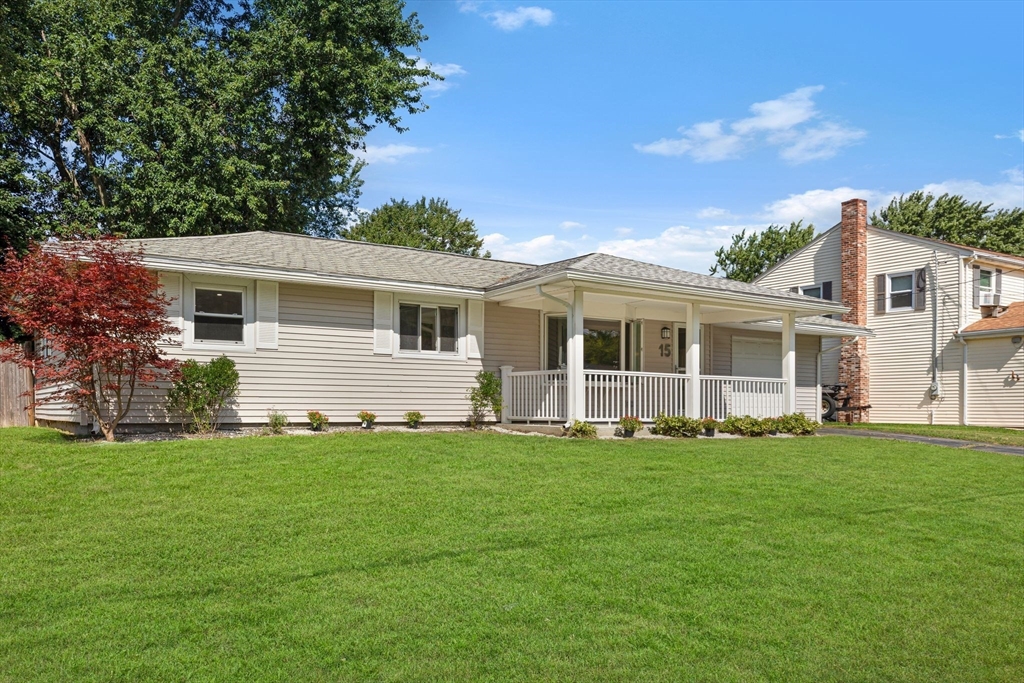 15 Roger Road Holbrook, MA 02343 - Photo 2 of 33 Gallery Image 2