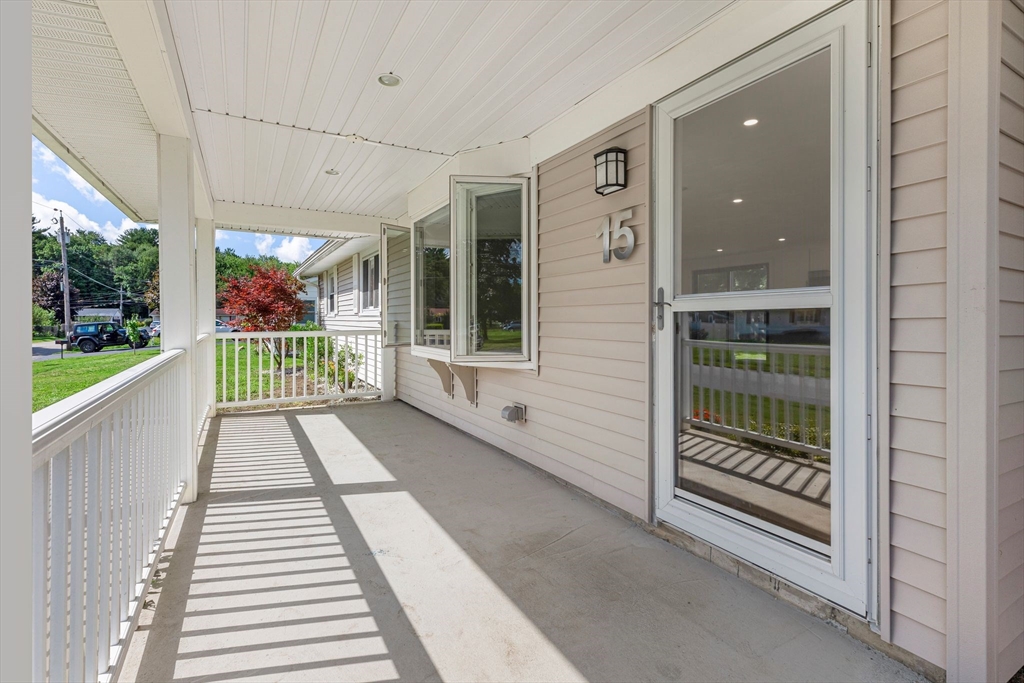 15 Roger Road Holbrook, MA 02343 - Photo 5 of 33 Gallery Image 5