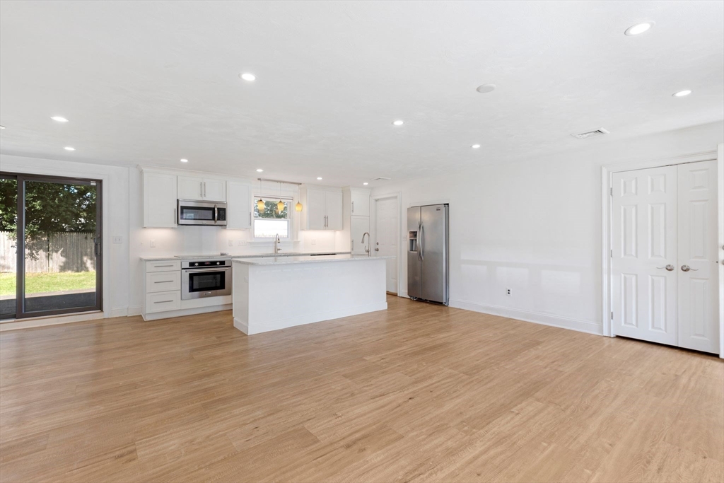 15 Roger Road Holbrook, MA 02343 - Photo 10 of 33 Gallery Image 10