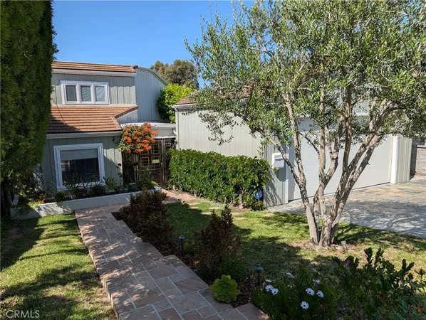 $10,000 | 1451 3rd Street, Manhattan Beach, CA 90266