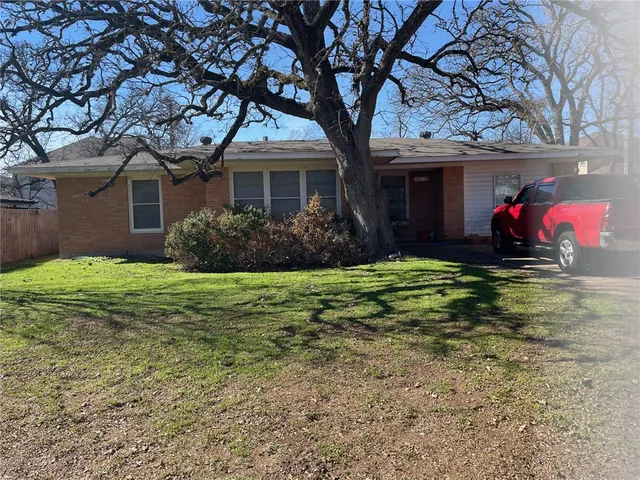 $1,900 | 4400 Oaklawn Street, Bryan, TX 77801