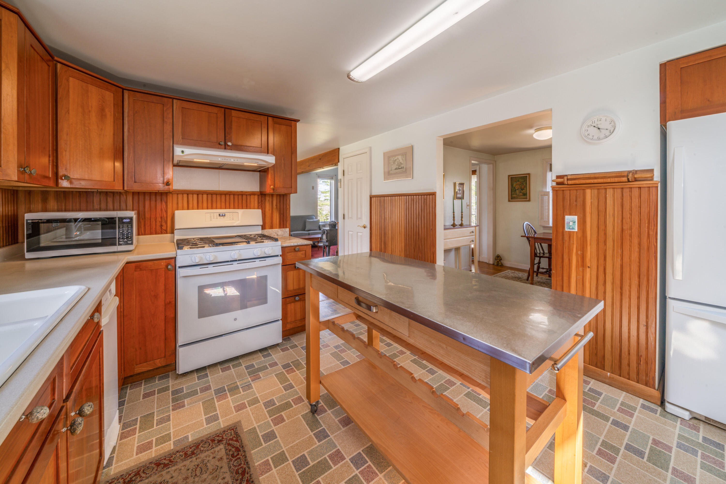 568 Bluff Road Northport, ME 04849 - Photo 12 of 46 568 Bluff Kitchen.3