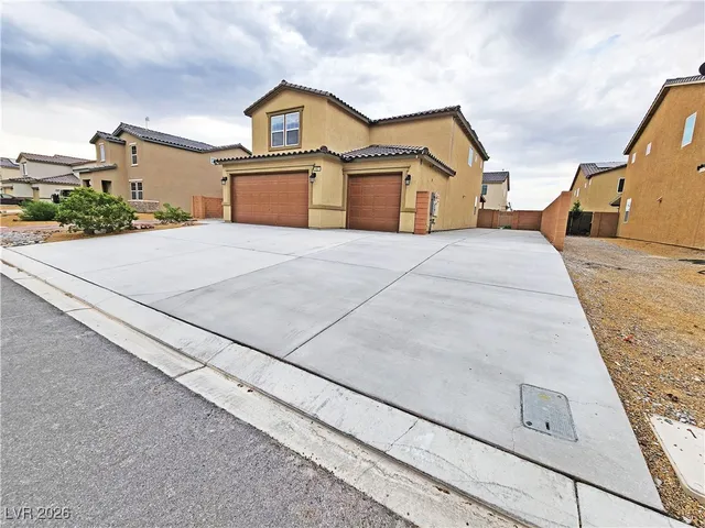 $2,835 | 3821 East Weld Avenue, Pahrump, NV 89061