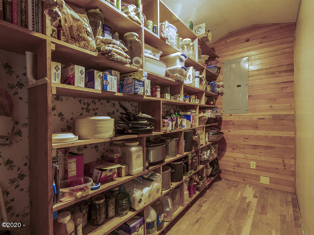 277 North S Low Road Seal Rock, OR 97376 - Photo 7 of 19 Pantry