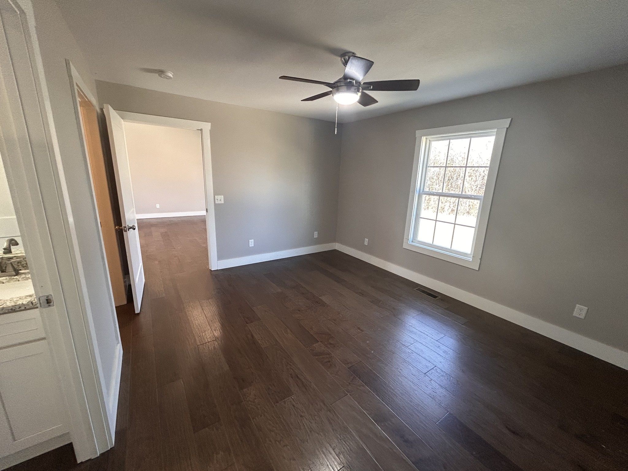 228 Cecil Morgan Road Pikeville, TN 37367 - Photo 7 of 24 Gallery Image 7