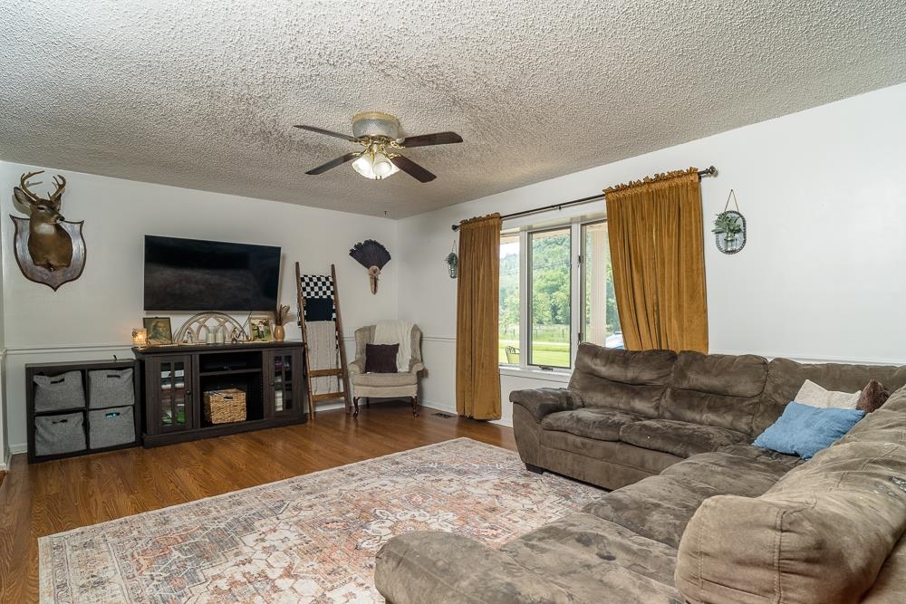 13524 Little Dry River Road Fulks Run, VA 22830 - Photo 9 of 25 Gallery Image 9