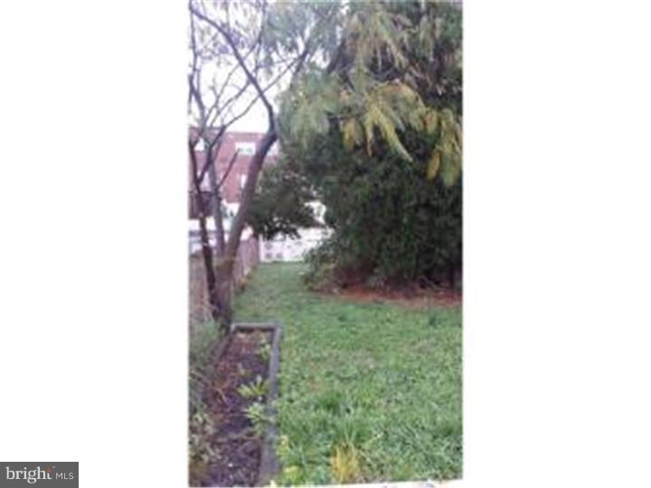 3838 Salina Road Philadelphia, PA 19154 - Photo 22 of 25 Exterior Back