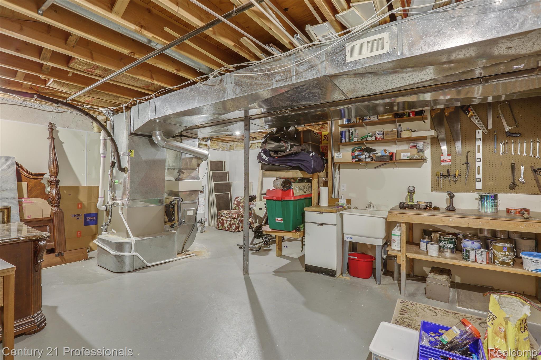 2104 Mapleridge Road Rochester, MI 48309 - Photo 47 of 65 Work room, Xtra storage, exercise space? U decide