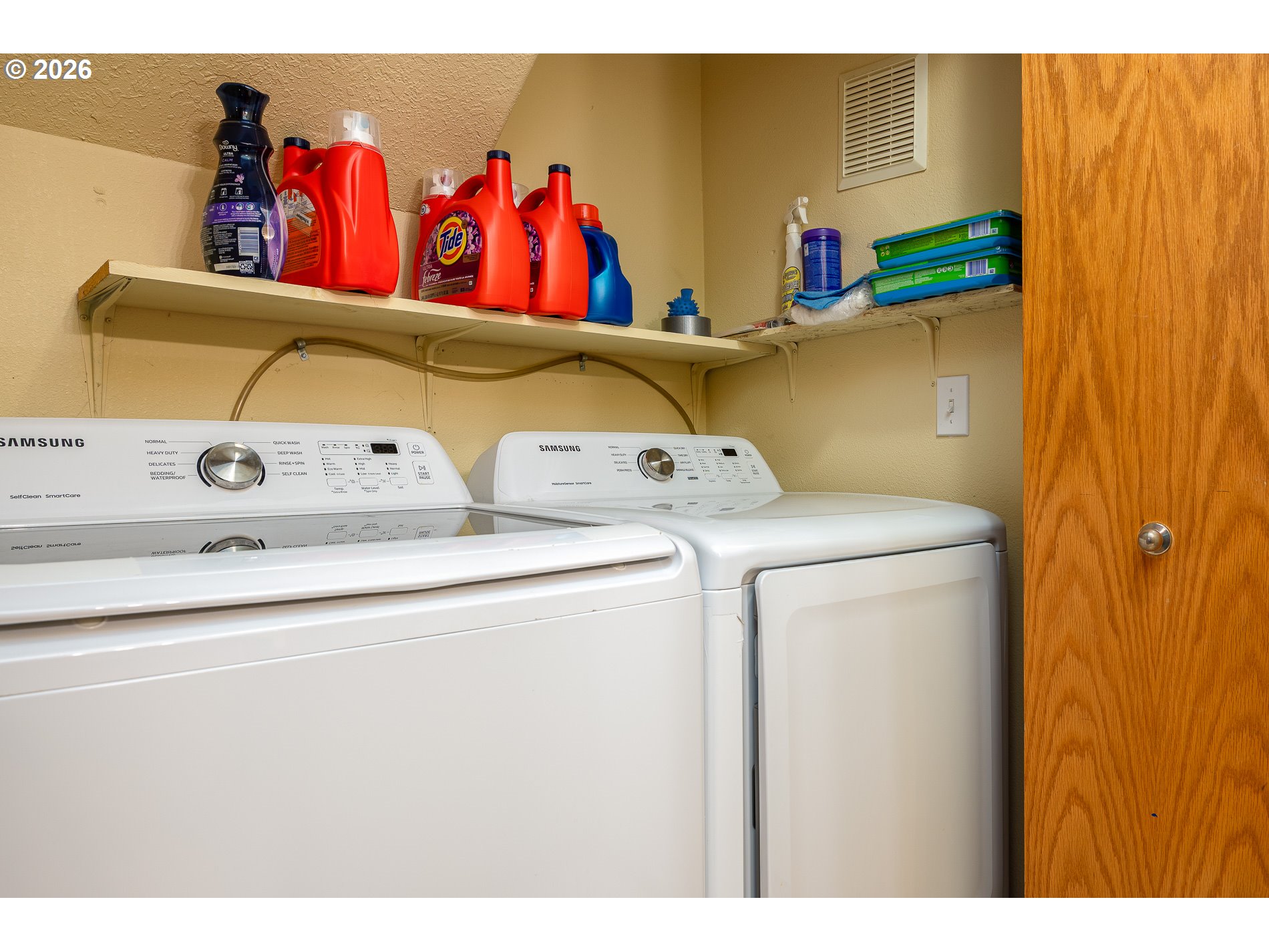 14300 Southeast Center Street Portland, OR 97236 - Photo 30 of 48 a utility room with dryer and washer