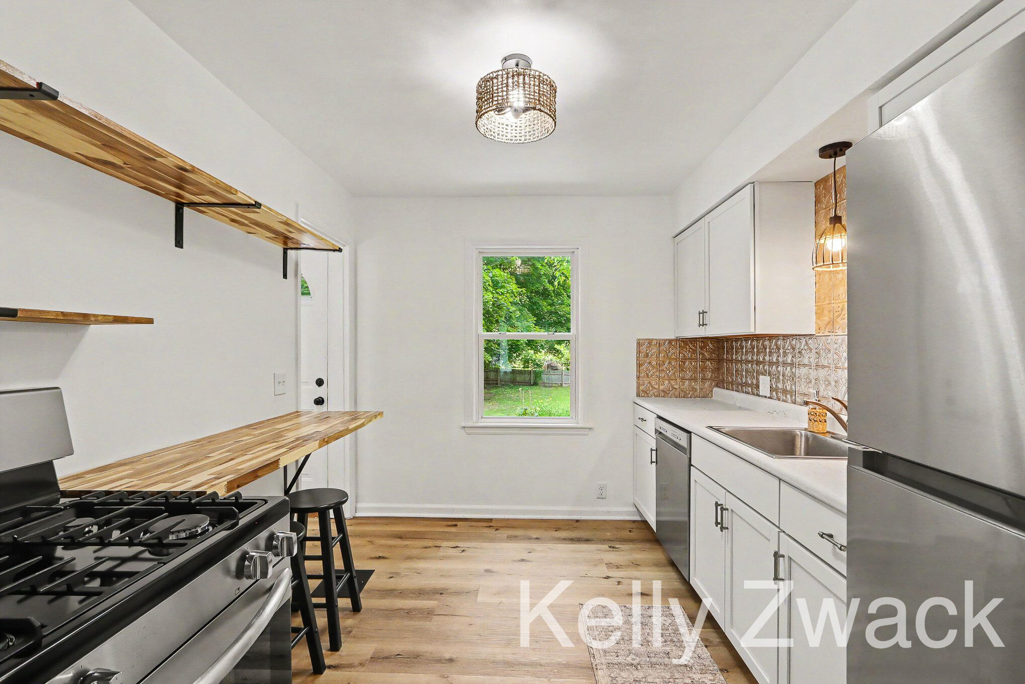 830 Edison Street Kalamazoo, MI 49004 - Photo 7 of 23 Kitchen