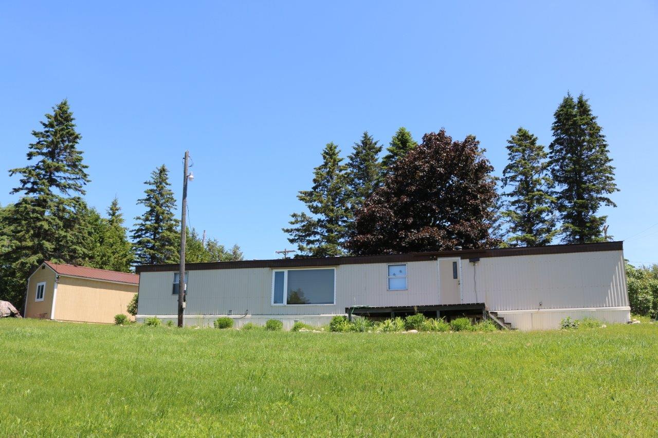 6859 Menominee Road Cheboygan, MI 49721 - Photo 1 of 10 Gallery Image 1