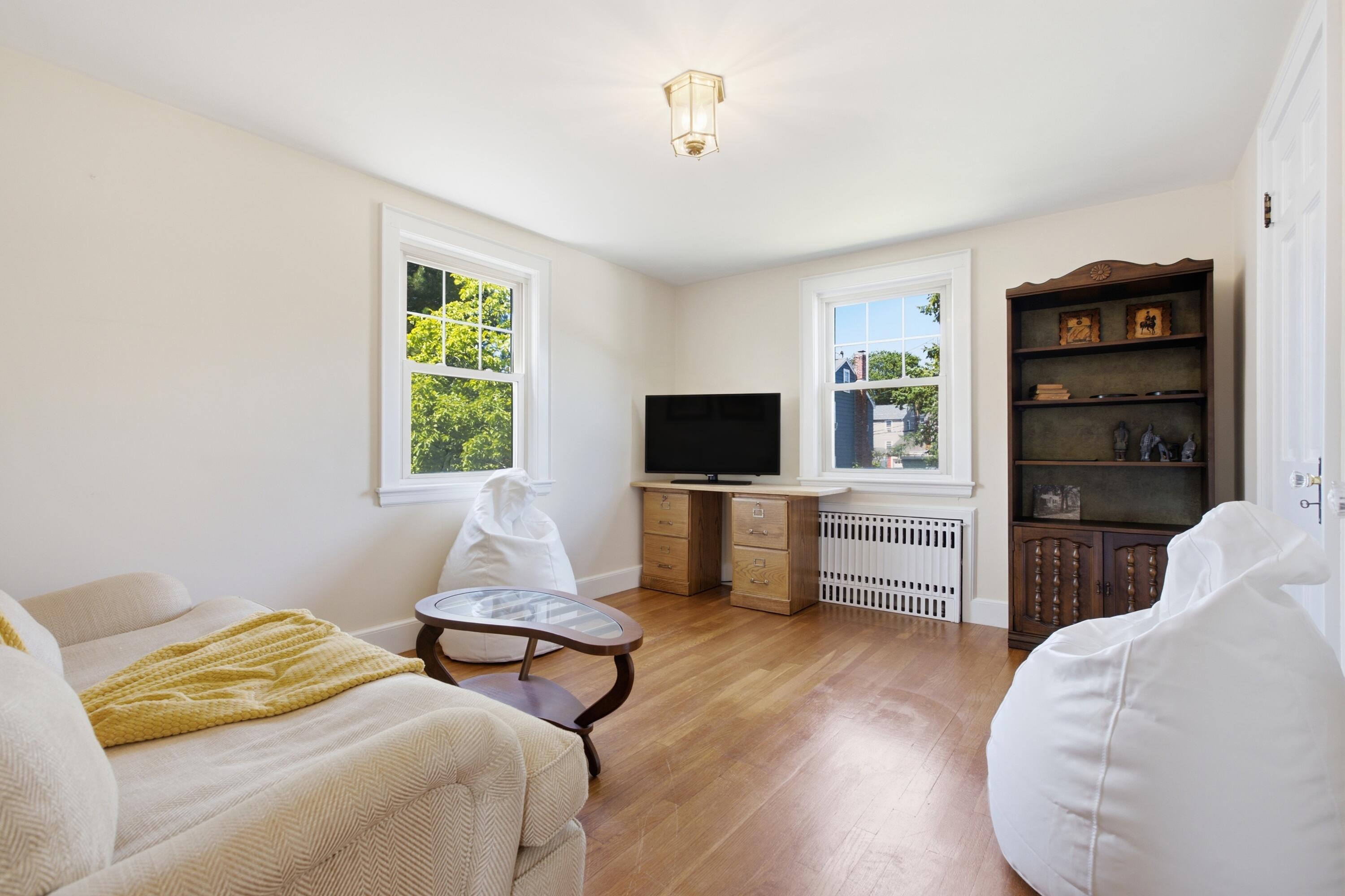 15 Barna Road Boston, MA 02124 - Photo 26 of 36 015_8i3a0631_with_tv