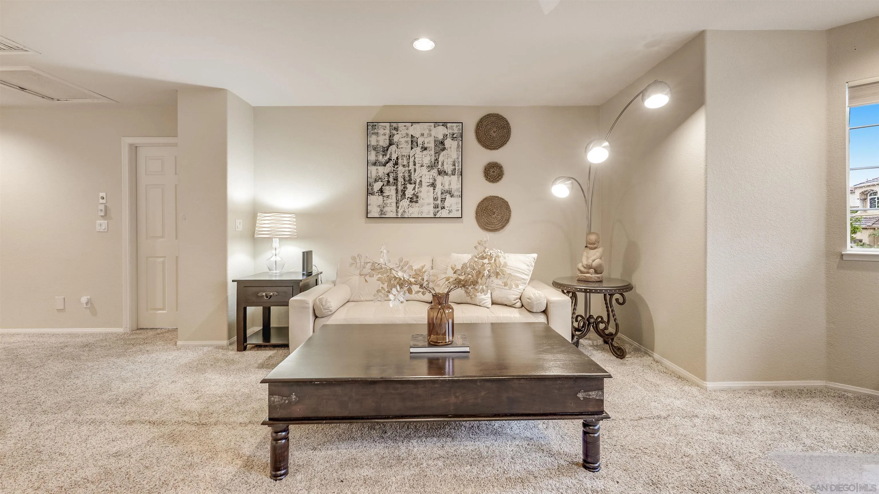 2352 Rock Crest Glen Escondido, CA 92026 - Photo 39 of 48 a living room with table and chairs