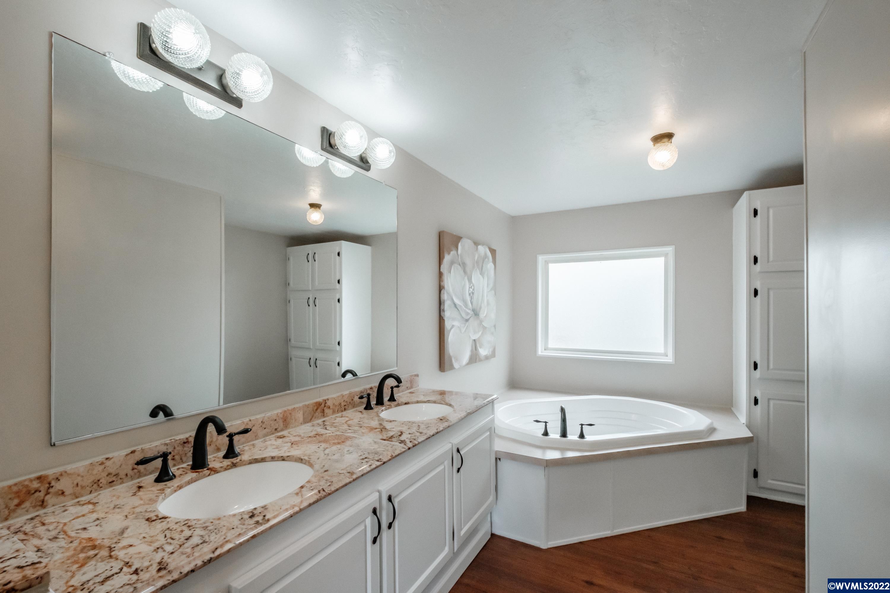 2151 Three Lakes Road Southeast, Unit 25 Albany, OR 97322 - Photo 3 of 42 Gallery Image 3