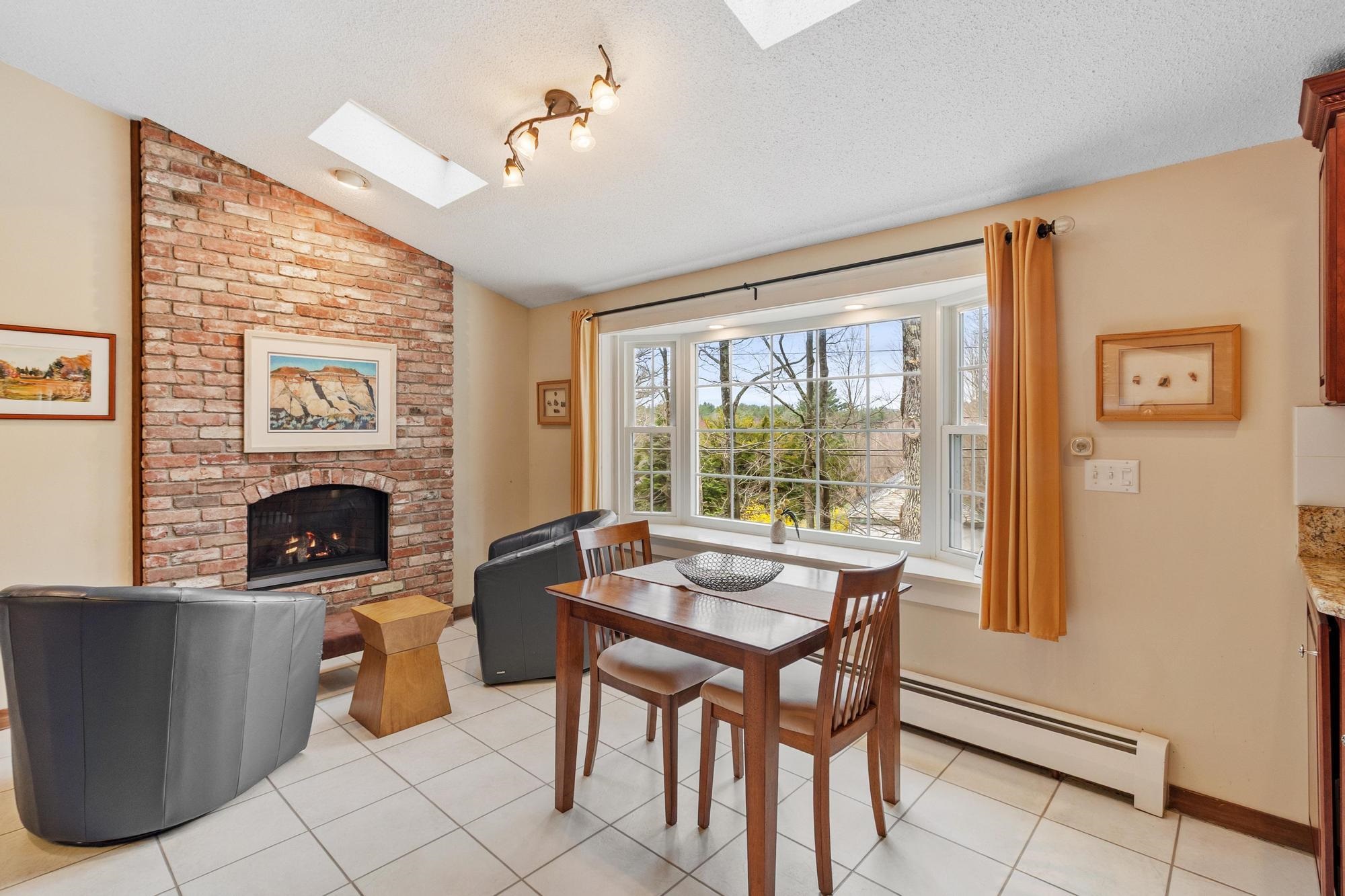 76 English Range Road Derry, NH 03038 - Photo 14 of 60