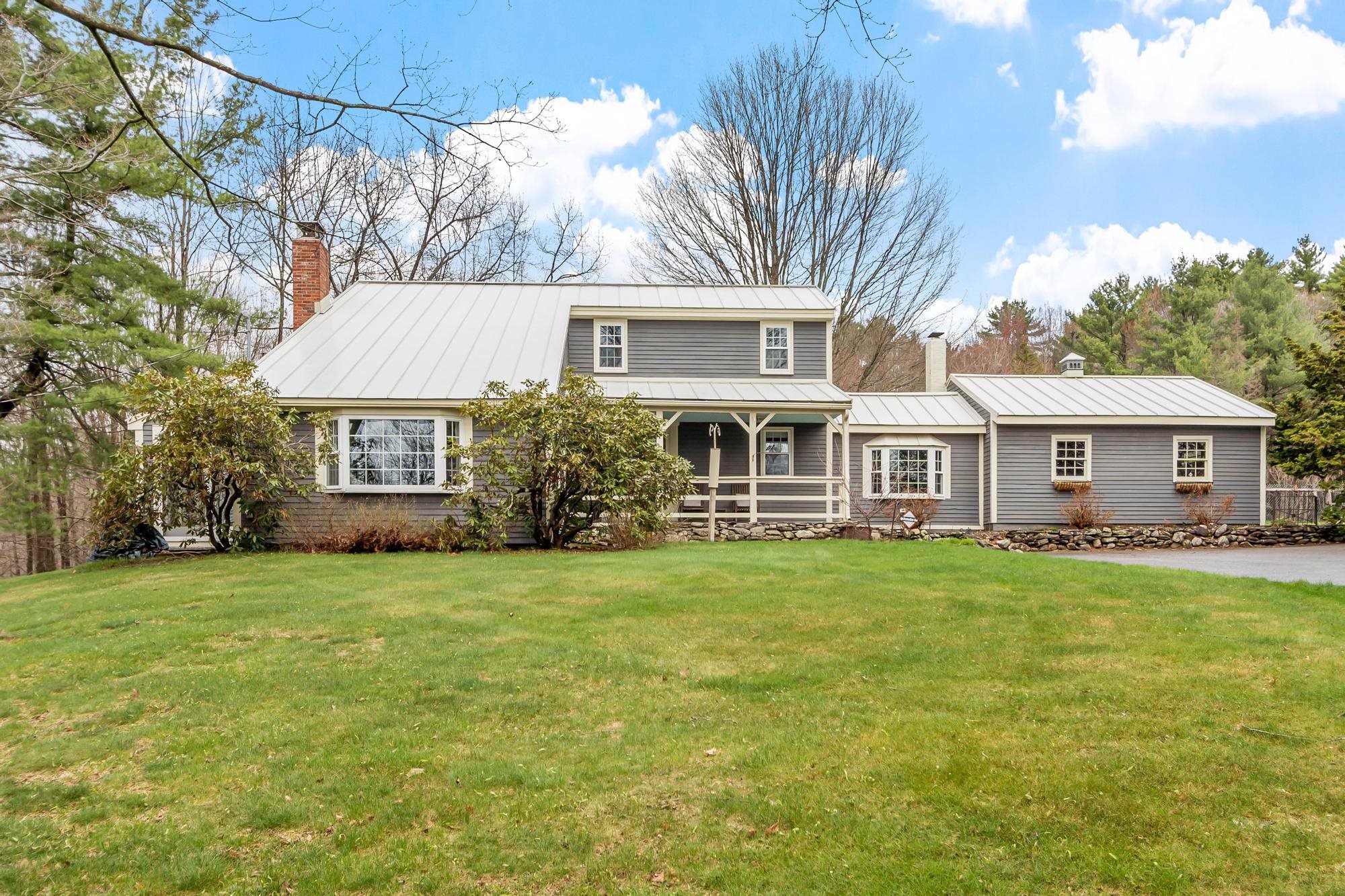 76 English Range Road Derry, NH 03038 - Photo 2 of 60