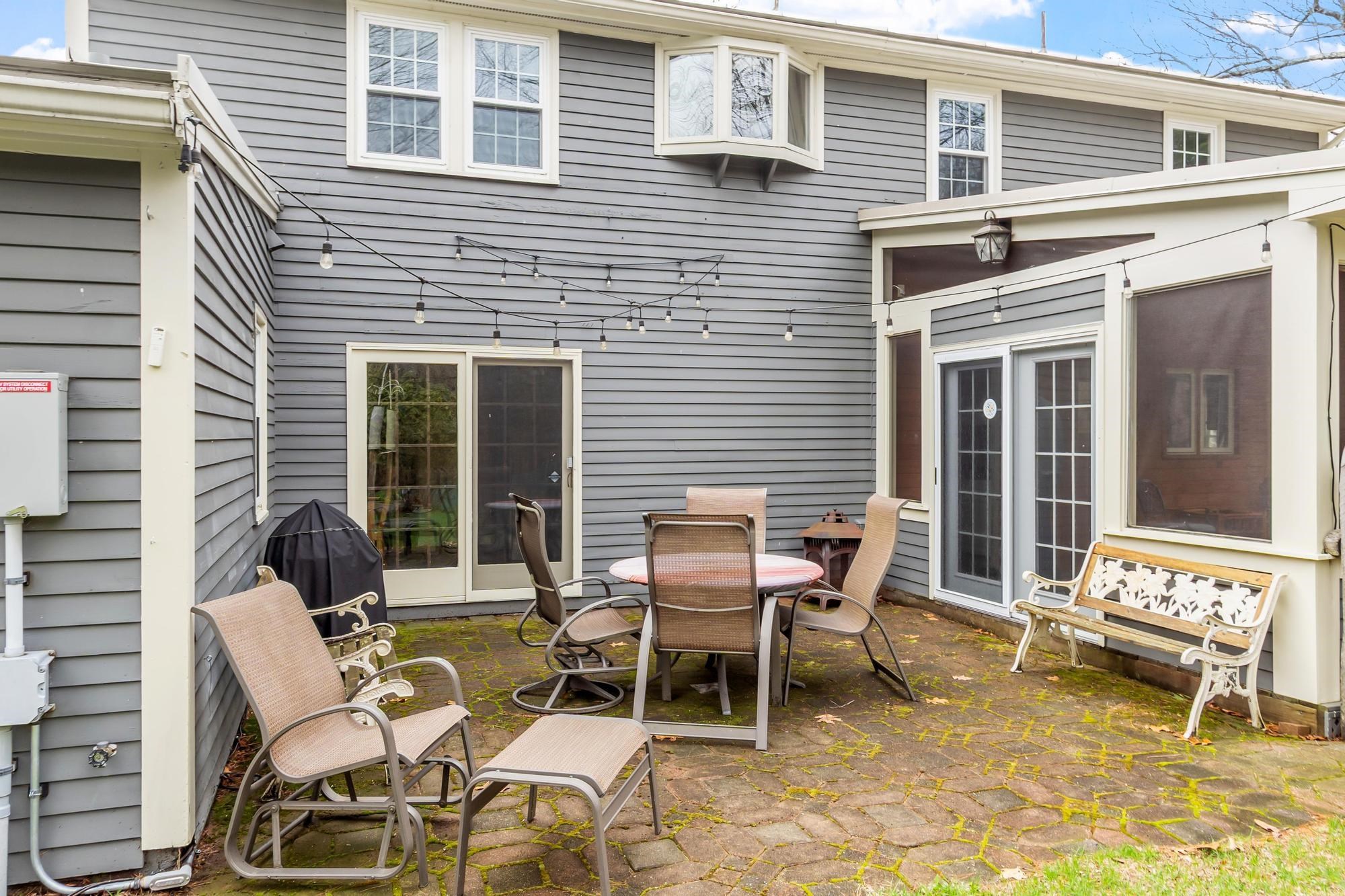 76 English Range Road Derry, NH 03038 - Photo 39 of 60