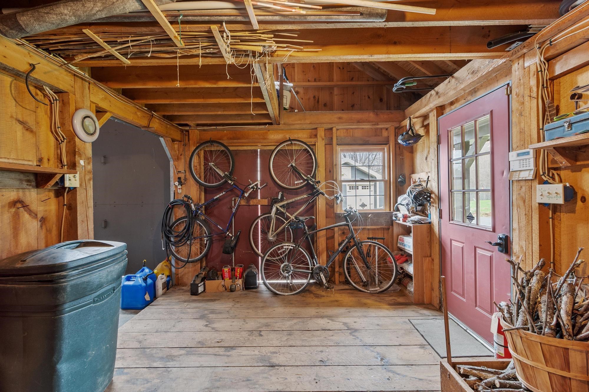 76 English Range Road Derry, NH 03038 - Photo 46 of 60