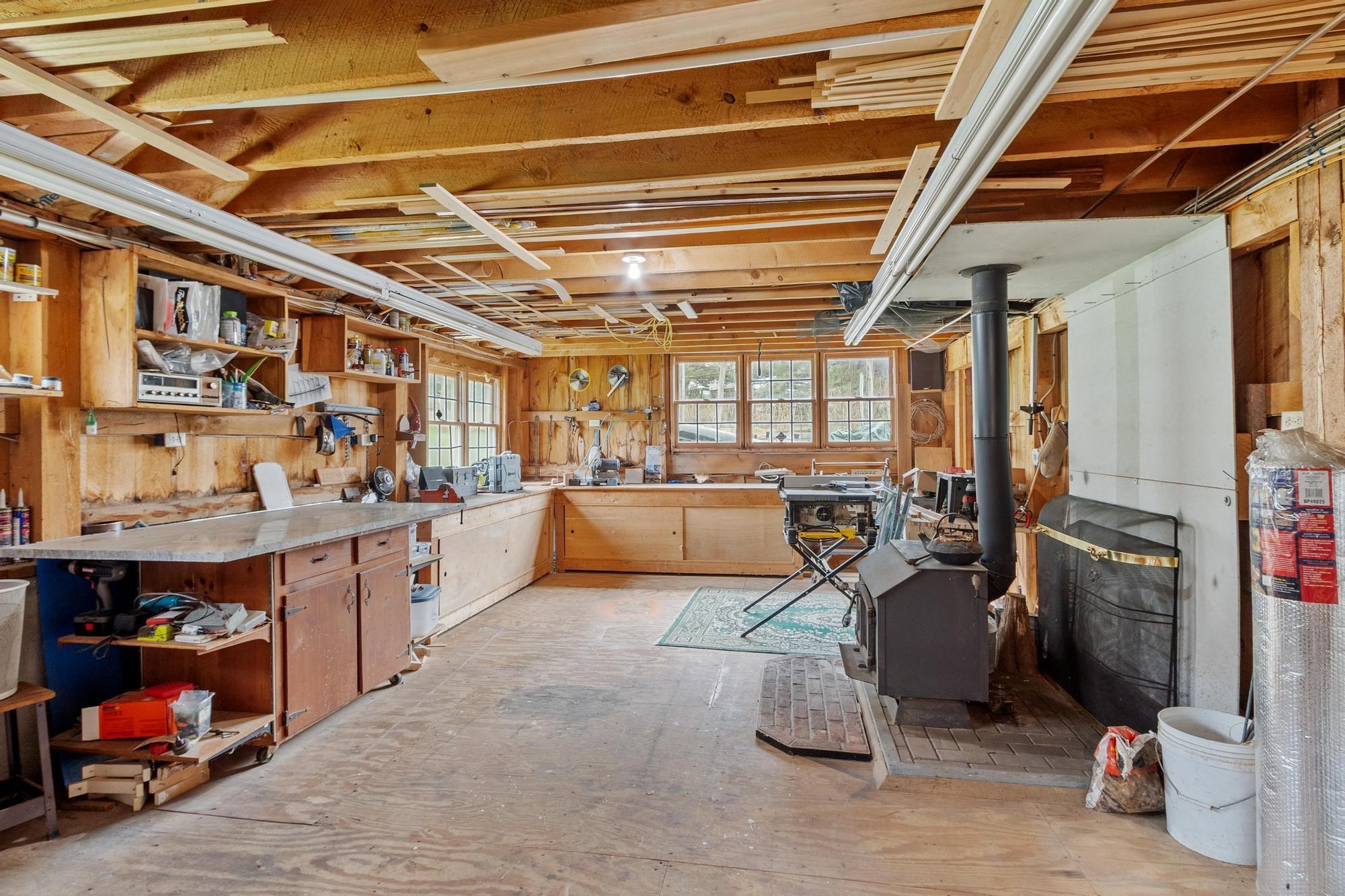 76 English Range Road Derry, NH 03038 - Photo 47 of 60