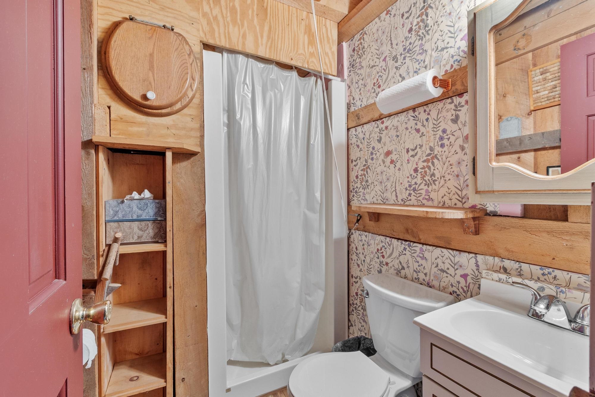 76 English Range Road Derry, NH 03038 - Photo 51 of 60