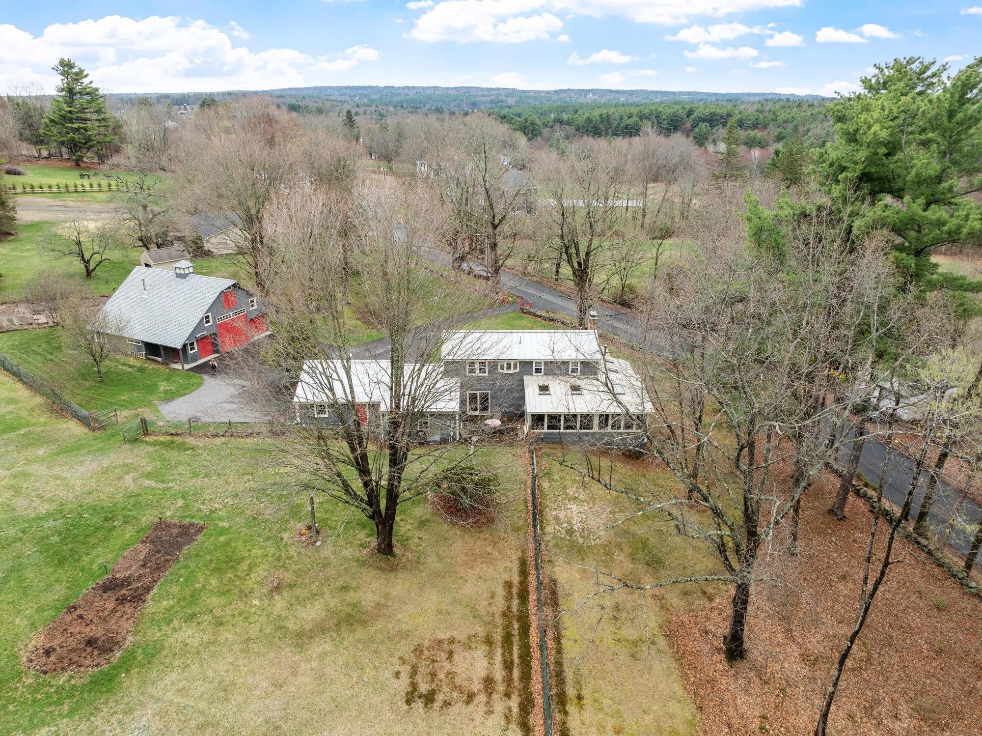 76 English Range Road Derry, NH 03038 - Photo 57 of 60