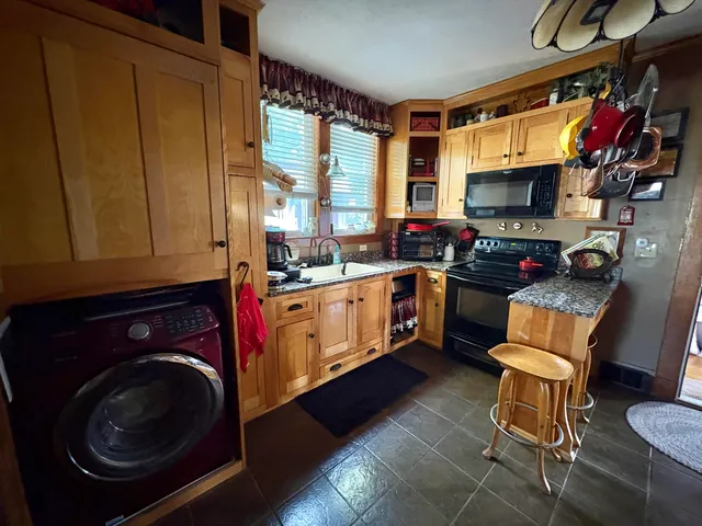 $259,900 | 27 Birch Street, East Millinocket, ME 04430