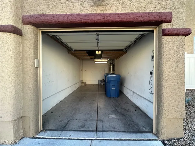 $1,825 | 9527 Crooked Wood Avenue, Las Vegas, NV 89148