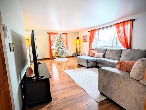 $349,000 | 5486 Green River Road, Fennimore, WI 53809