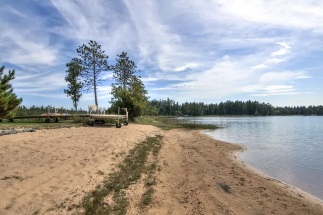 $930,000 | 6454 Pine Oak Road, Gordon, WI 54838