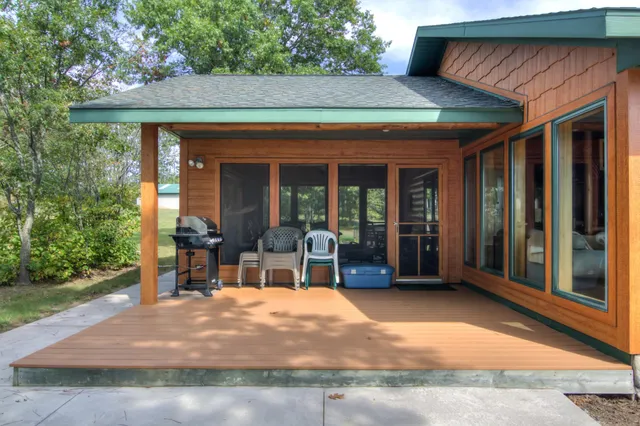 $930,000 | 6454 Pine Oak Road, Gordon, WI 54838