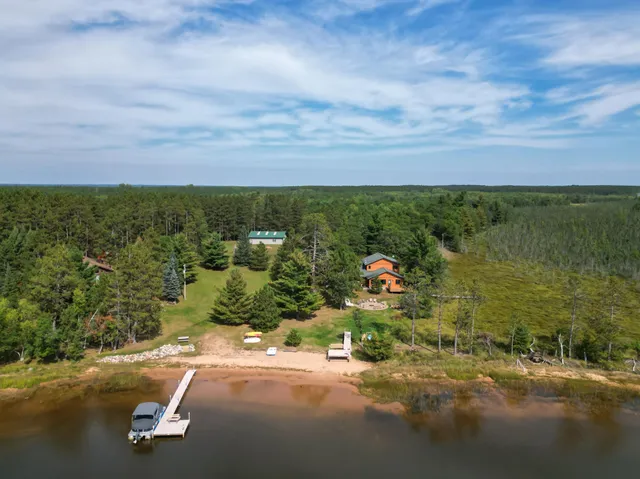 $930,000 | 6454 Pine Oak Road, Gordon, WI 54838