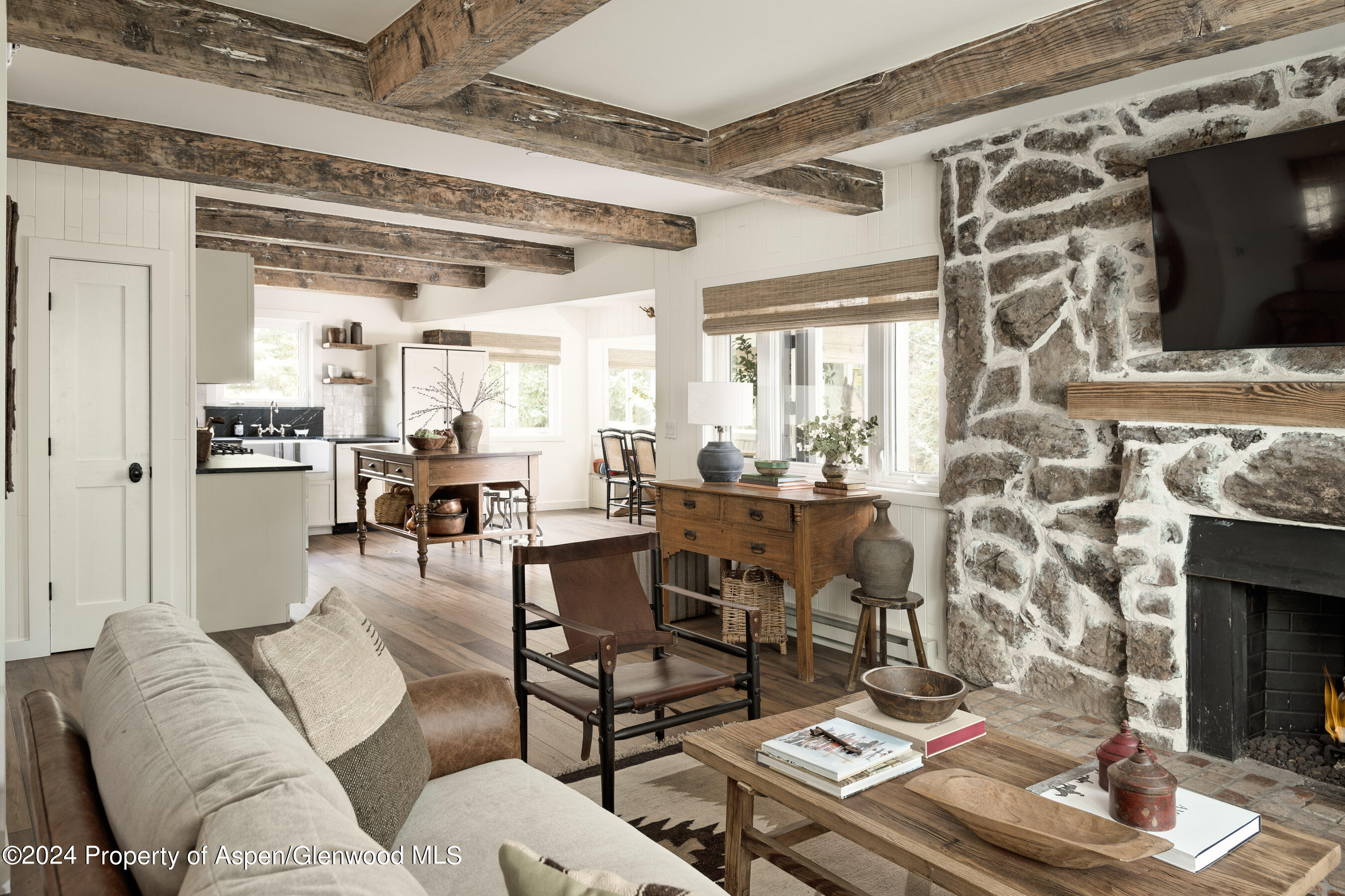 1900-1470 Snowmass Creek Road Snowmass, CO 81654 - Photo 32 of 105 River House Living