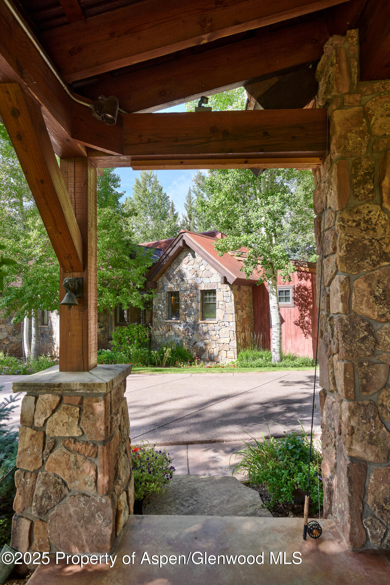 1900-1470 Snowmass Creek Road Snowmass, CO 81654 - Photo 62 of 105 Outdoor Living Area