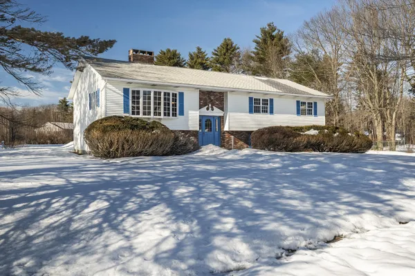 $899,900 | 19 Birchvale Drive, Portland, ME 04102