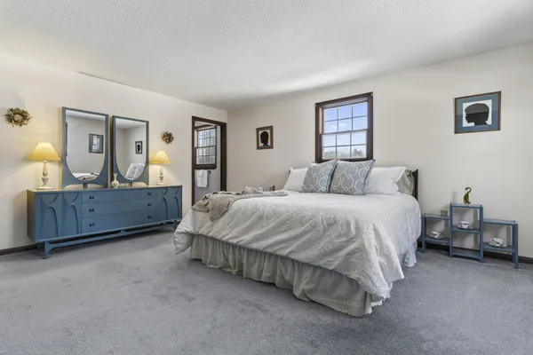 $899,900 | 19 Birchvale Drive, Portland, ME 04102